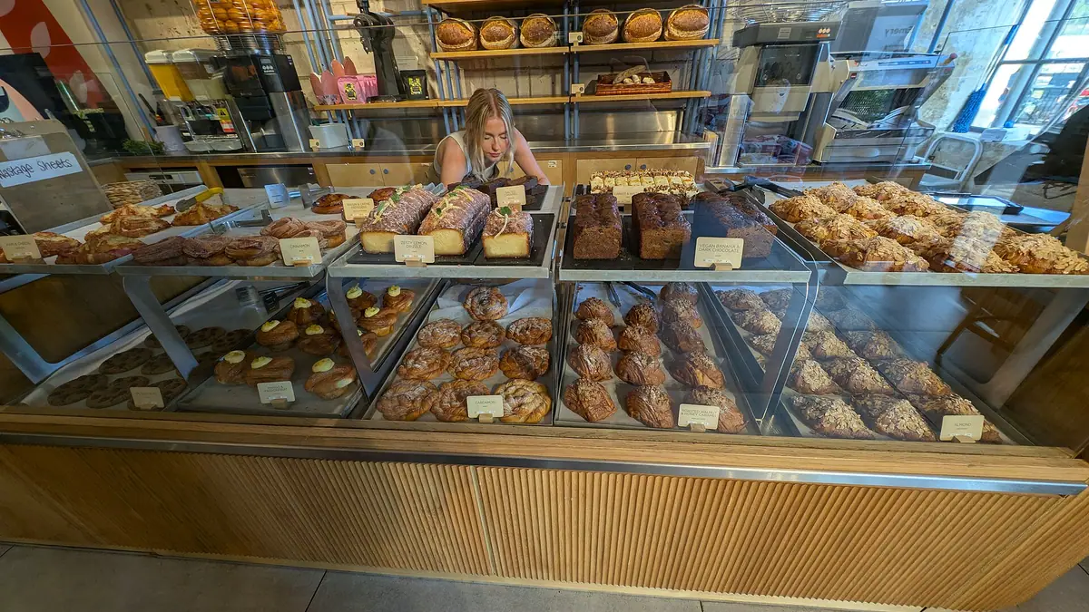 Birds – bakery in Melbourne, Castle Donington